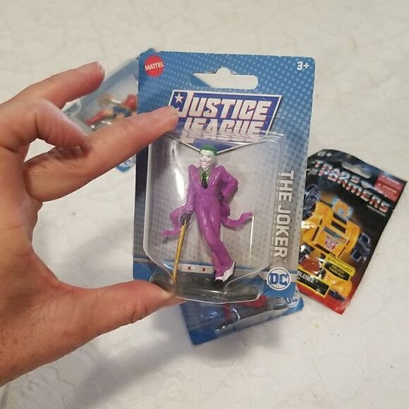 Lot of collectable toys unopened - Picture 16 of 16